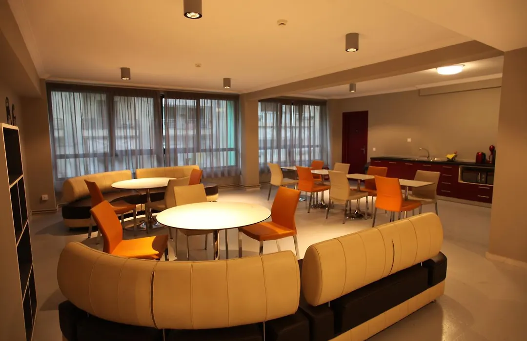 Stay Hybrid Youth Hostel-1